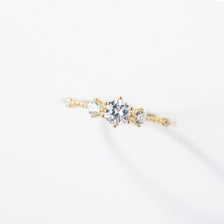 Exquisite And Small 5 Zirconium Diamond Luxury Six Claw Zirconium Diamond Ring