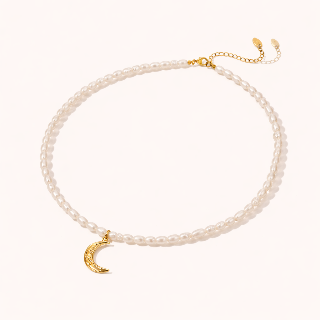 🌙 Moonlit Pearl Necklace
